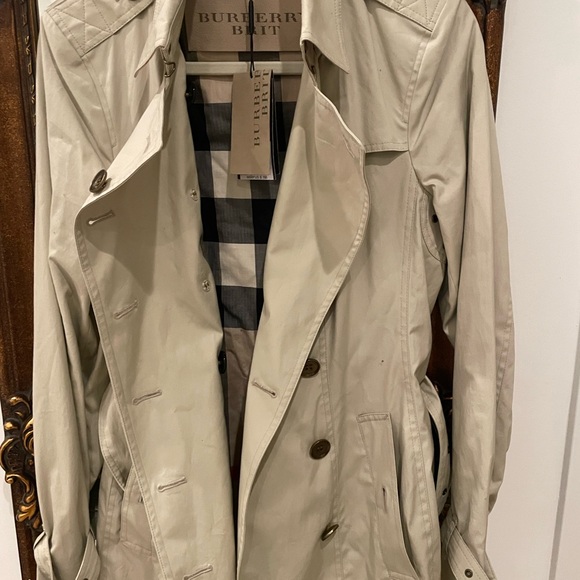 Trench coat - Picture 2 of 5